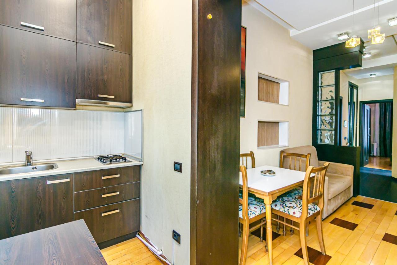 Lovely Sweet Apartment Baku Ngoại thất bức ảnh